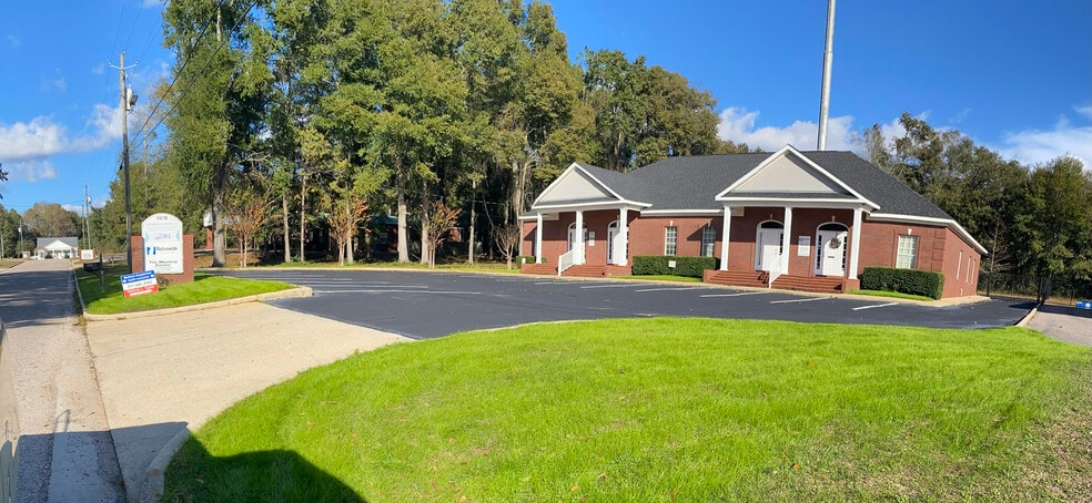 More Photos Of 3578 Oaktree Dr, Semmes Loft Creative Space For Lease