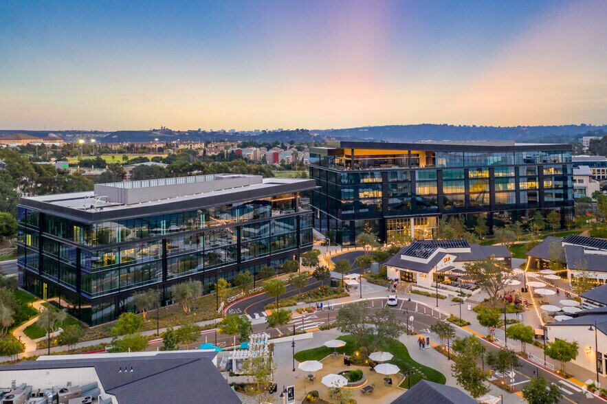 More Photos Of El Camino Real @ Del Mar Heights Road @ Del Mar Heights Road, San Diego Unknown For Lease