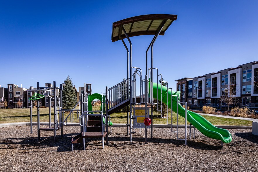 More Photos Of 399 E Dry Creek Rd, Littleton Apartments For Lease