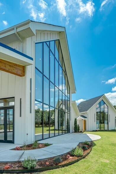 More Photos Of 20480 NE 164th St, Luther Lodge Meeting Hall For Sale