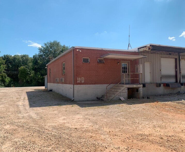 More Photos Of 677 Hudson Rd, Lagrange Truck Terminal For Sale