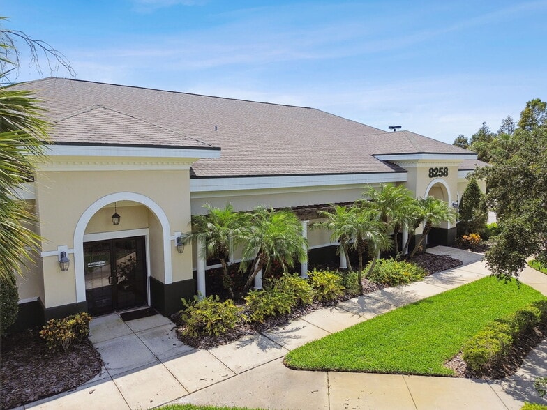 More Photos Of 8258 118th Ave N, Largo Medical For Sale