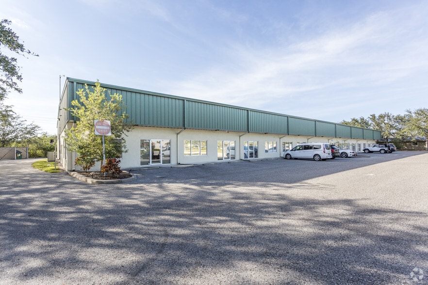 Primary Photo Of 1550-1582 Global Ct, Sarasota Light Manufacturing For Sale