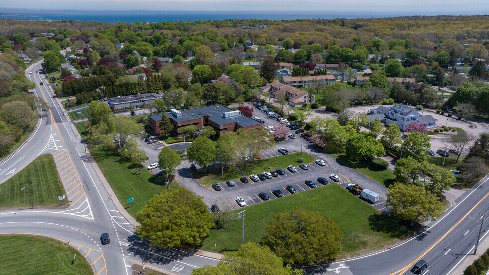 More Photos Of 360 Kingstown Rd, Narragansett Medical For Sale