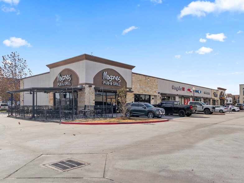 More Photos Of 24441 Tomball Pky, Tomball Freestanding For Sale