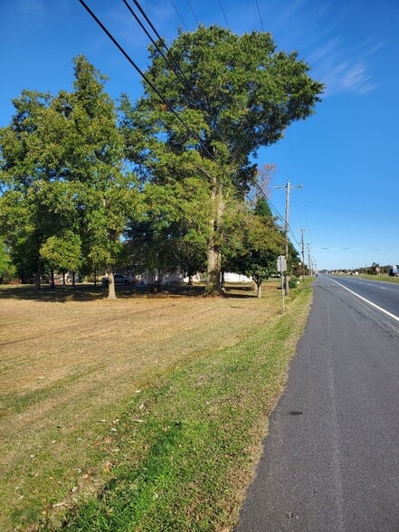 More Photos Of 12374 S DuPont Hwy, Felton Hotel For Sale