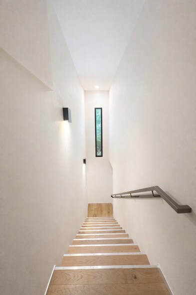 More Photos Of 130 Gulf Stream Ln, Hailey Flex For Sale