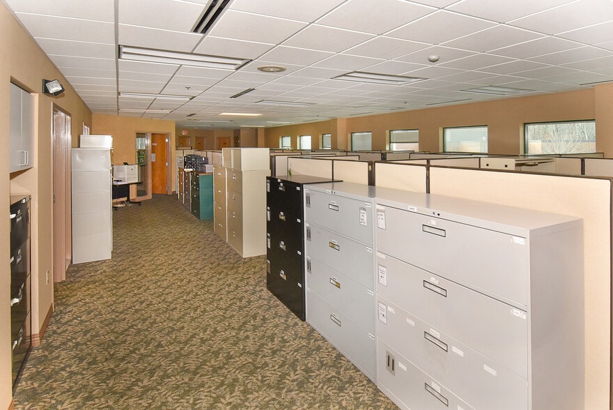 More Photos Of 755 Winding Brook Dr, Glastonbury Office For Sale