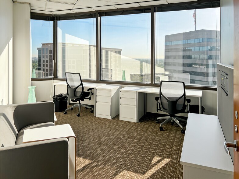 More Photos Of 1 Riverway, Houston Coworking Space