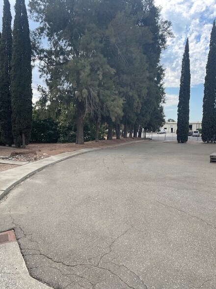 More Photos Of 109 Harter Ave, Woodland Industrial For Sale