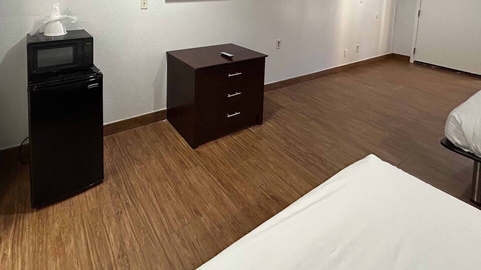 More Photos Of 125 Rushing Rd W, Denham Springs Hotel For Sale