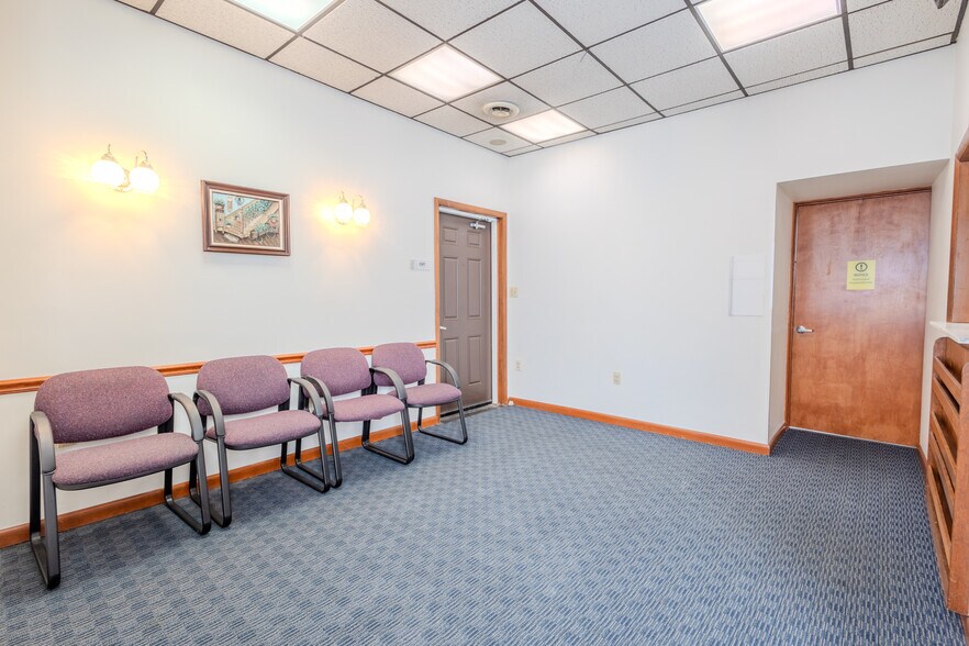More Photos Of 310 Mulberry St, Scottdale Medical For Lease