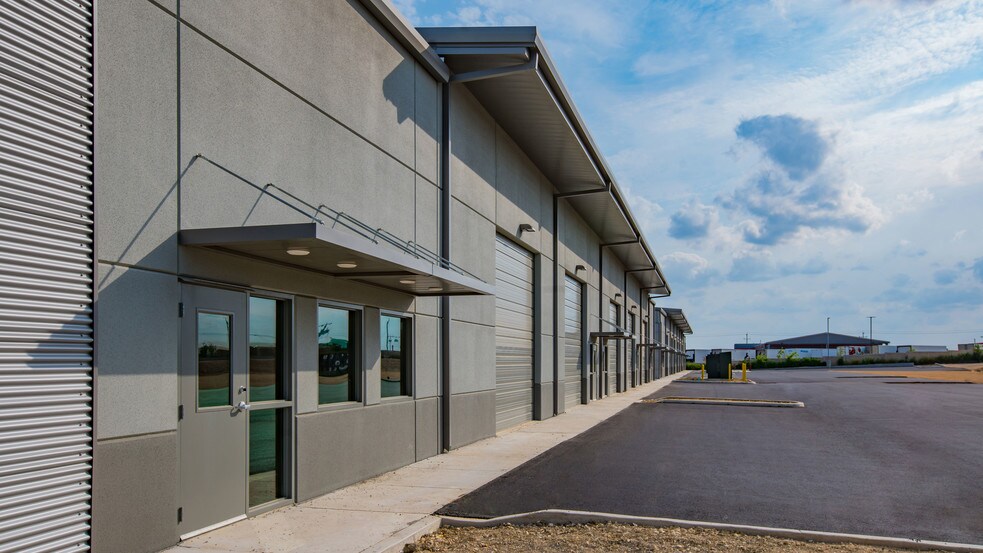 More Photos Of 7637 FM 3009, Schertz Warehouse For Lease