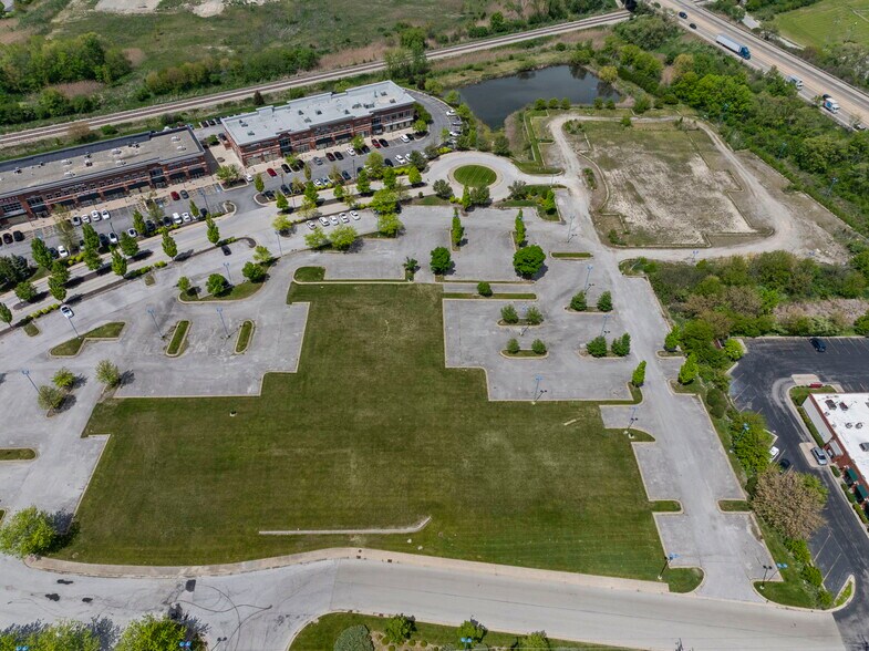 More Photos Of 19060 Everett Blvd, Mokena Storefront Retail Office For Lease