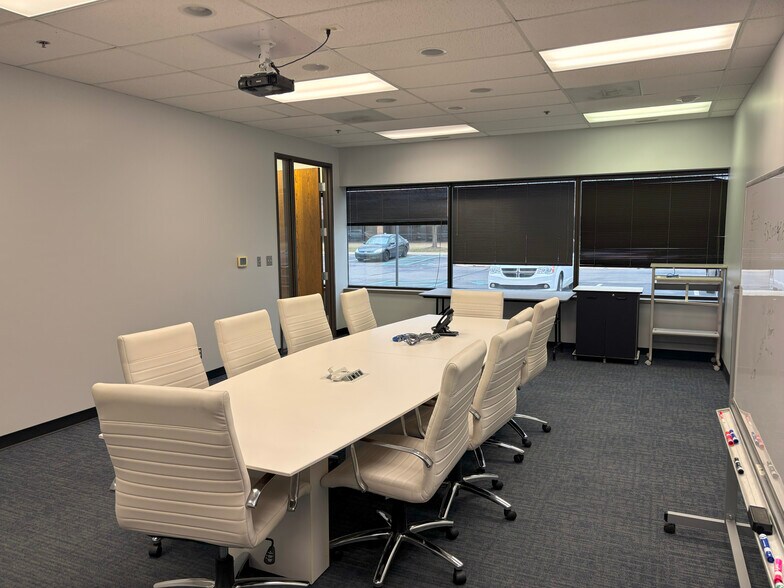 More Photos Of 1875 Research Dr, Troy Research And Development For Lease