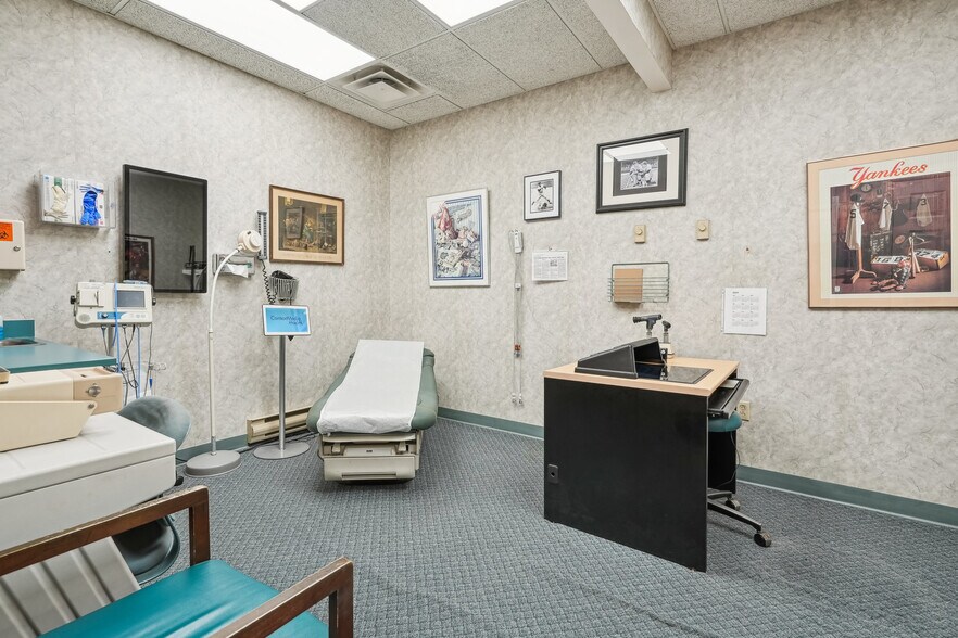 More Photos Of 25 E Willow St, Millburn Medical For Sale