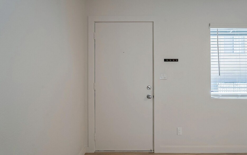 More Photos Of 816 E 10th St, Tucson Apartments For Sale