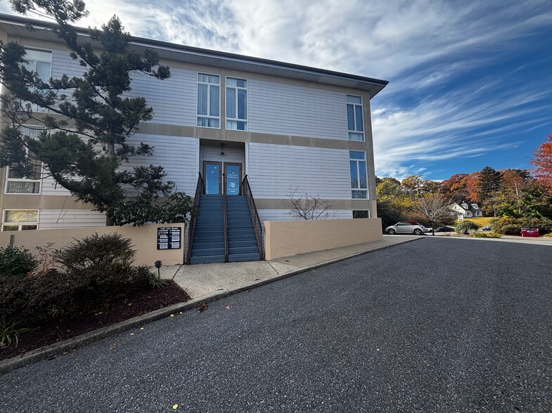More Photos Of 1160 Spa Rd, Annapolis Office For Sale