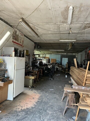 More Photos Of 681 S Raceway Rd, Greenville Flex For Sale