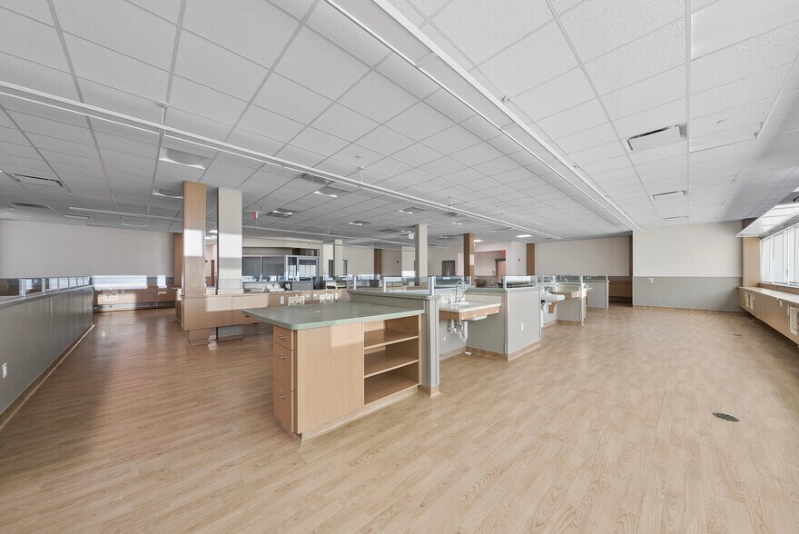 More Photos Of 110 Enterprise Dr, Rocky Mount Medical For Sale