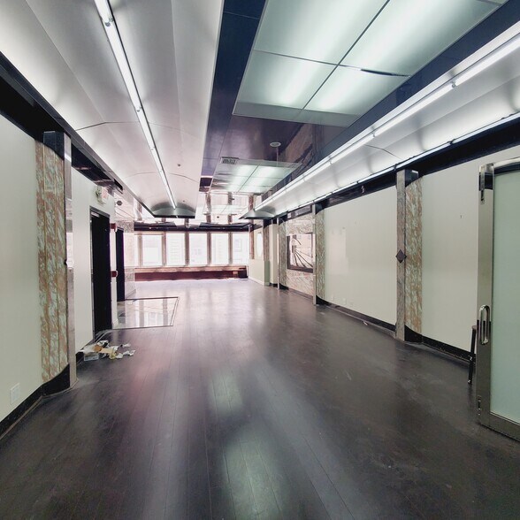 More Photos Of 384 Fifth Ave, New York Office For Lease