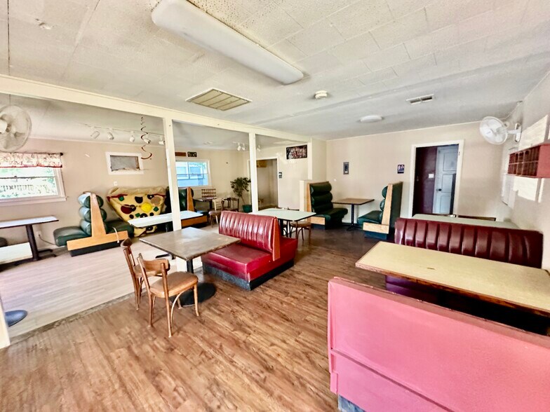 More Photos Of 400 Main St, Rio Vista Restaurant For Sale