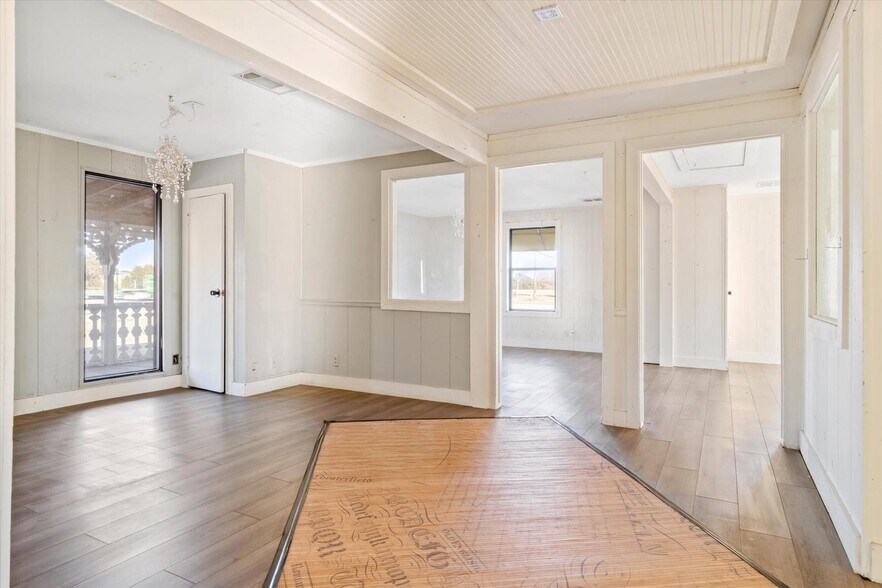 More Photos Of 1501 N Trade Days Blvd, Canton Storefront Retail Office For Sale