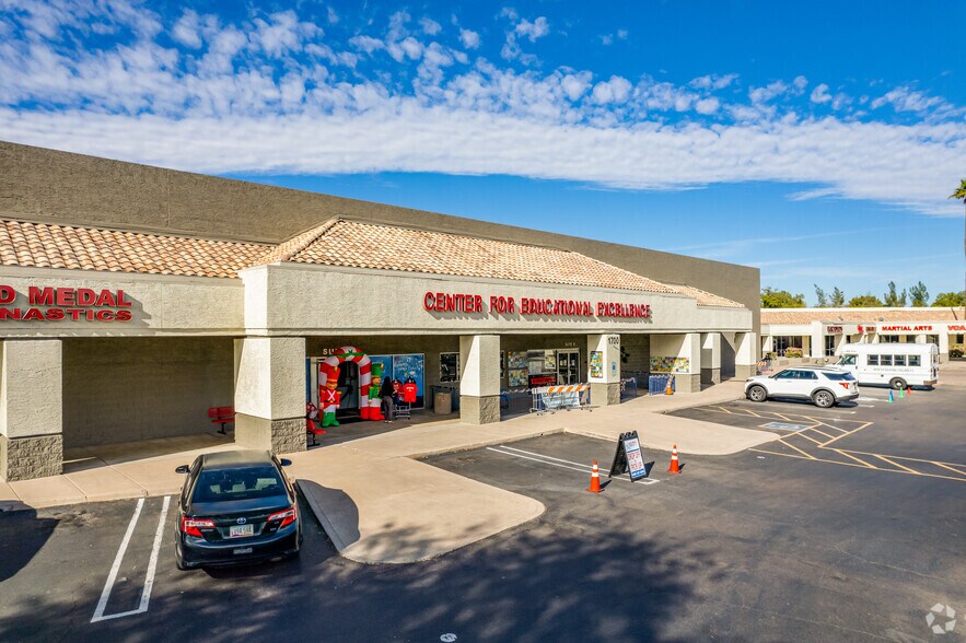 More Photos Of S McClintock Dr @ E Elliot Rd, Tempe Unknown For Lease