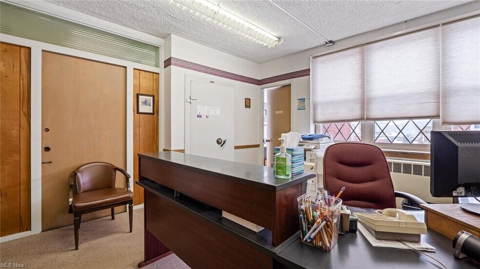 More Photos Of 130 N 7th St, Cambridge Religious Facility For Sale