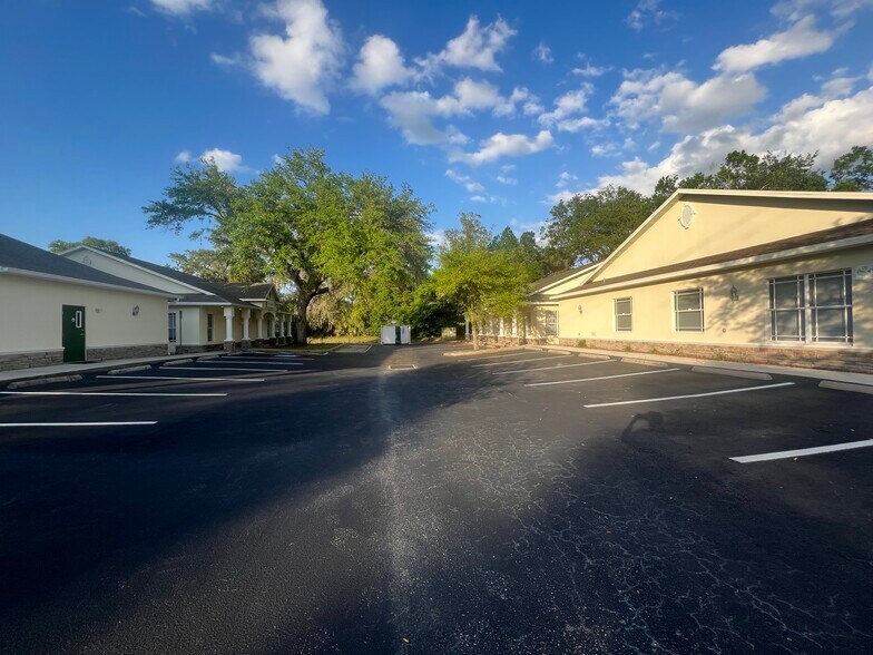 More Photos Of 9416-9418 Balm Riverview Rd, Riverview Medical For Lease