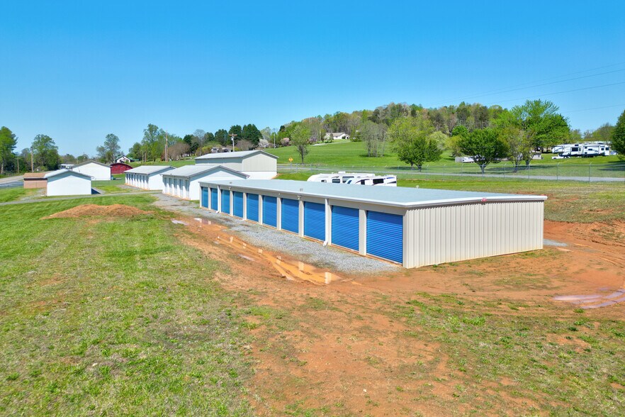 More Photos Of 3495 NC 18 S, Morganton Self Storage For Sale