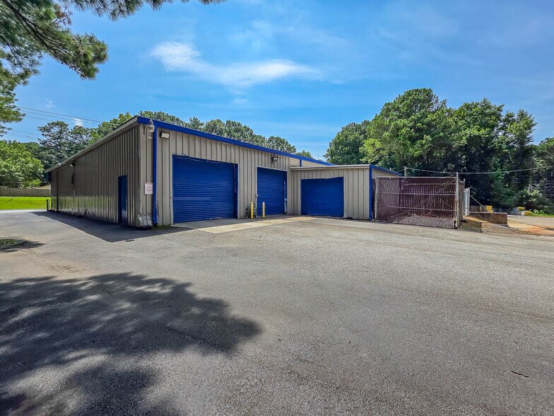 More Photos Of 3800 New McEver Rd, Acworth Warehouse For Lease