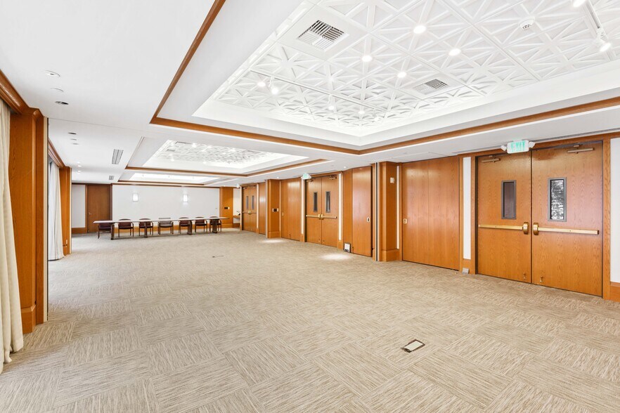 More Photos Of 600 N Rosemead Blvd, Pasadena Office For Sale