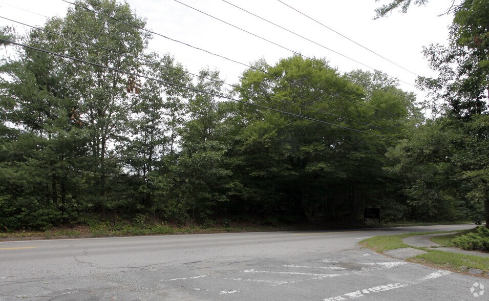 More Photos Of 140 Dover Rd, Millis-Clicquot Land For Sale