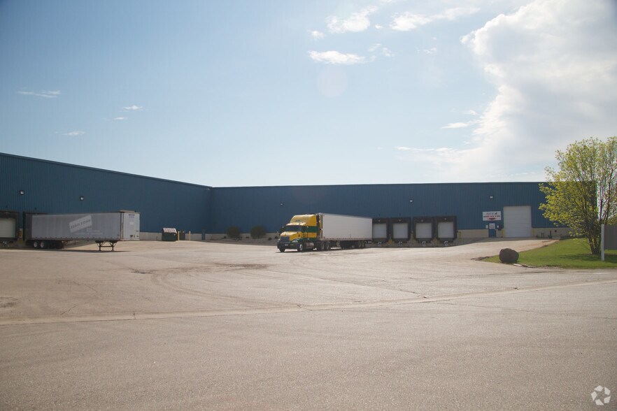 More Photos Of 2761 Buell Dr, East Troy Distribution For Lease
