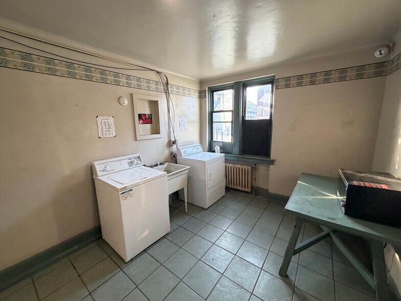 More Photos Of 113 N Clinton Ave, Rochester Apartments For Sale