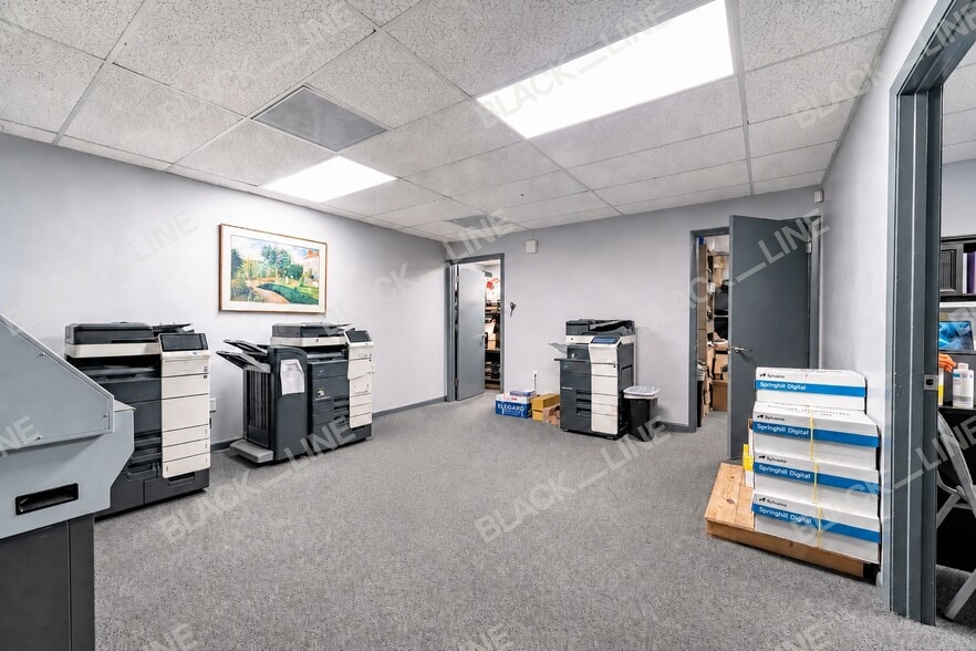 More Photos Of 2290-2298 W Airport Blvd, Sanford Flex For Sale