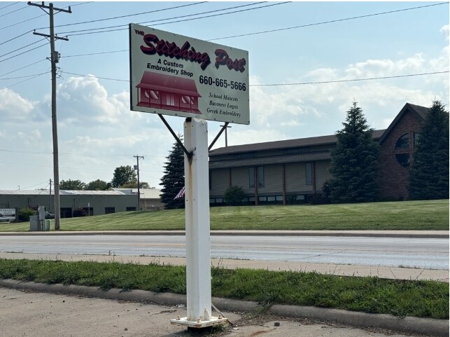More Photos Of 1821 S Baltimore, Kirksville Auto Dealership For Sale