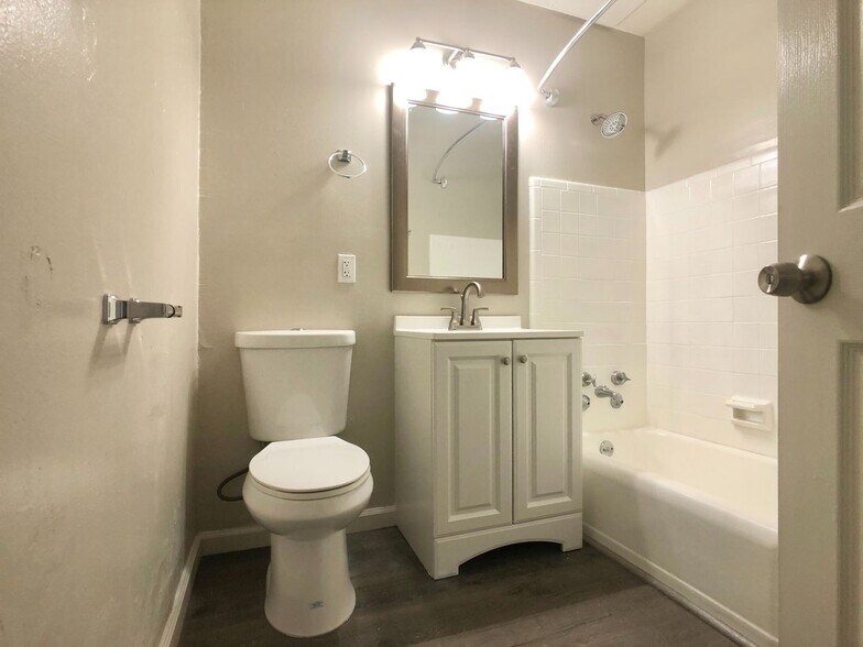 More Photos Of 3911 Watt Ave, Sacramento Apartments For Sale