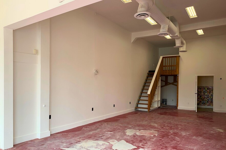 More Photos Of 10871-10885 Washington Blvd, Culver City Storefront Retail Office For Lease