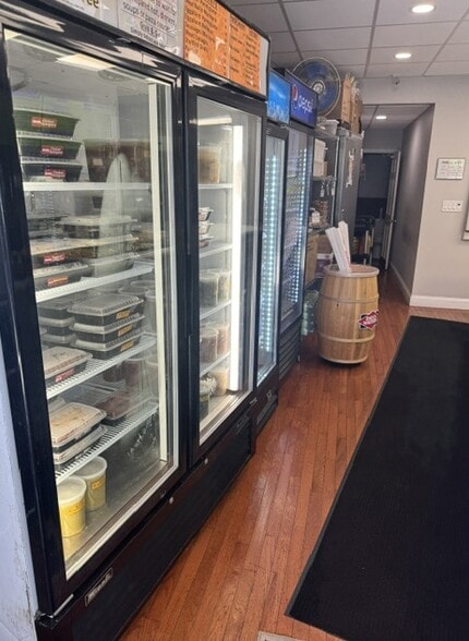 More Photos Of 26 S Haddon Ave, Haddonfield Restaurant For Sale