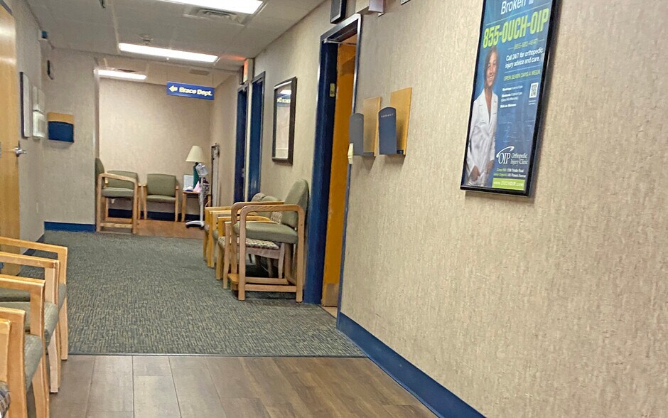 More Photos Of 450 Powers Ave, Harrisburg Medical For Lease