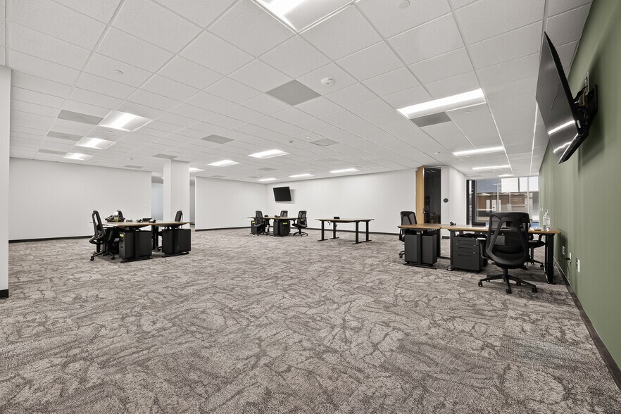 More Photos Of 9800 Richmond Ave, Houston Office For Lease