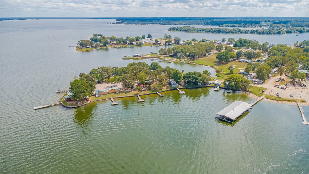 More Photos Of 507 County Road 1550, Alba Multifamily For Sale