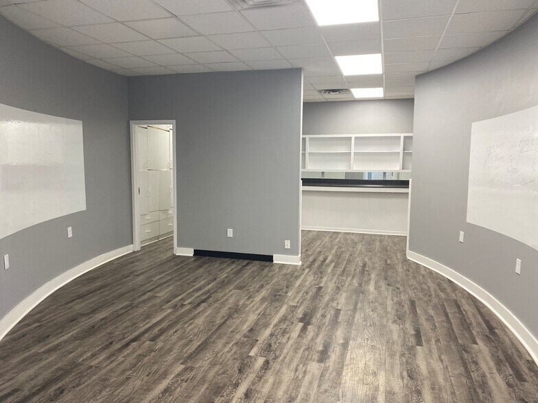 More Photos Of 101 Three Rivers N, Fort Wayne Apartments For Lease