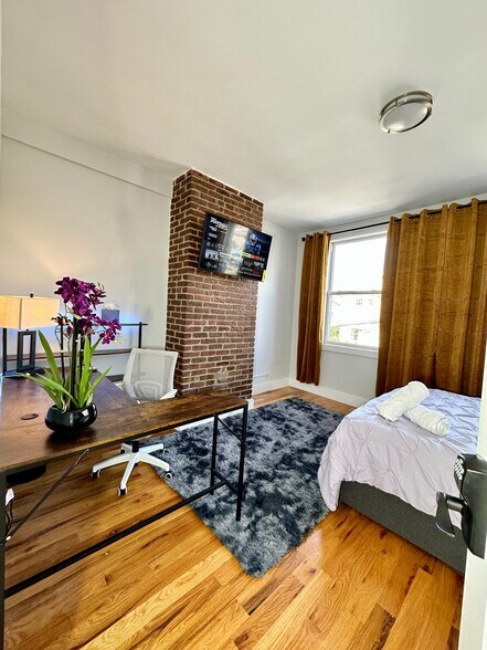 More Photos Of 19 Jewett Ave, Jersey City Apartments For Sale