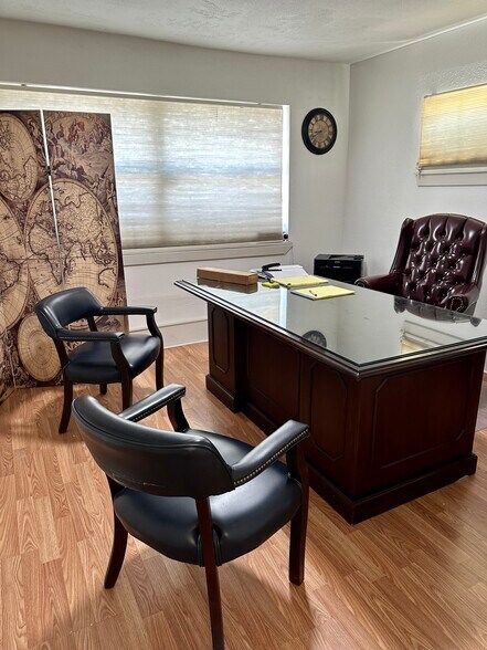More Photos Of 5737 Burwell St, Houston Office Residential For Sale