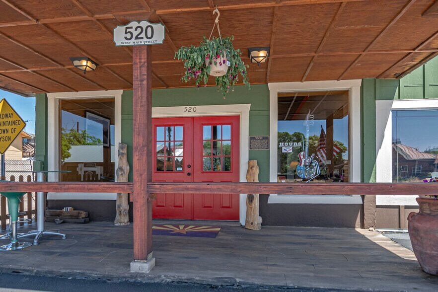 More Photos Of 520 W Main St, Payson Storefront Retail Residential For Sale