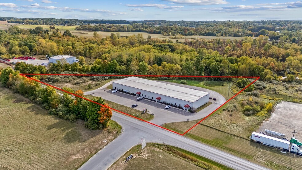 More Photos Of 1468 N Main St, Mansfield Warehouse For Lease