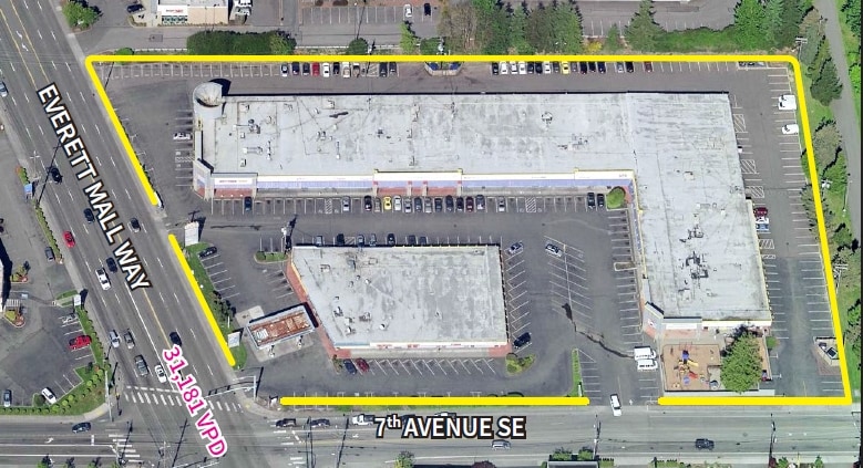 More Photos Of 607 SE Everett Mall Way, Everett General Retail For Lease